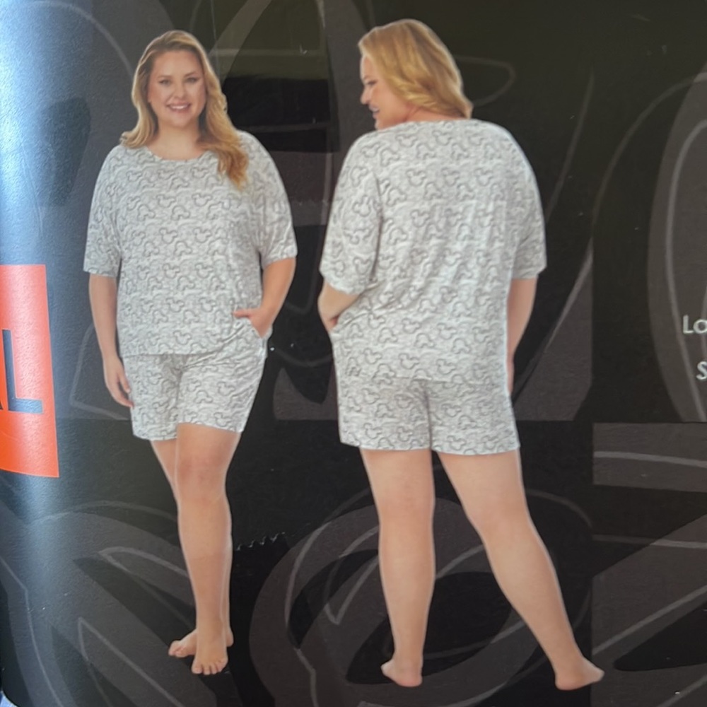 Disney plus size Mickey Mouse short pajama set with pockets XXL